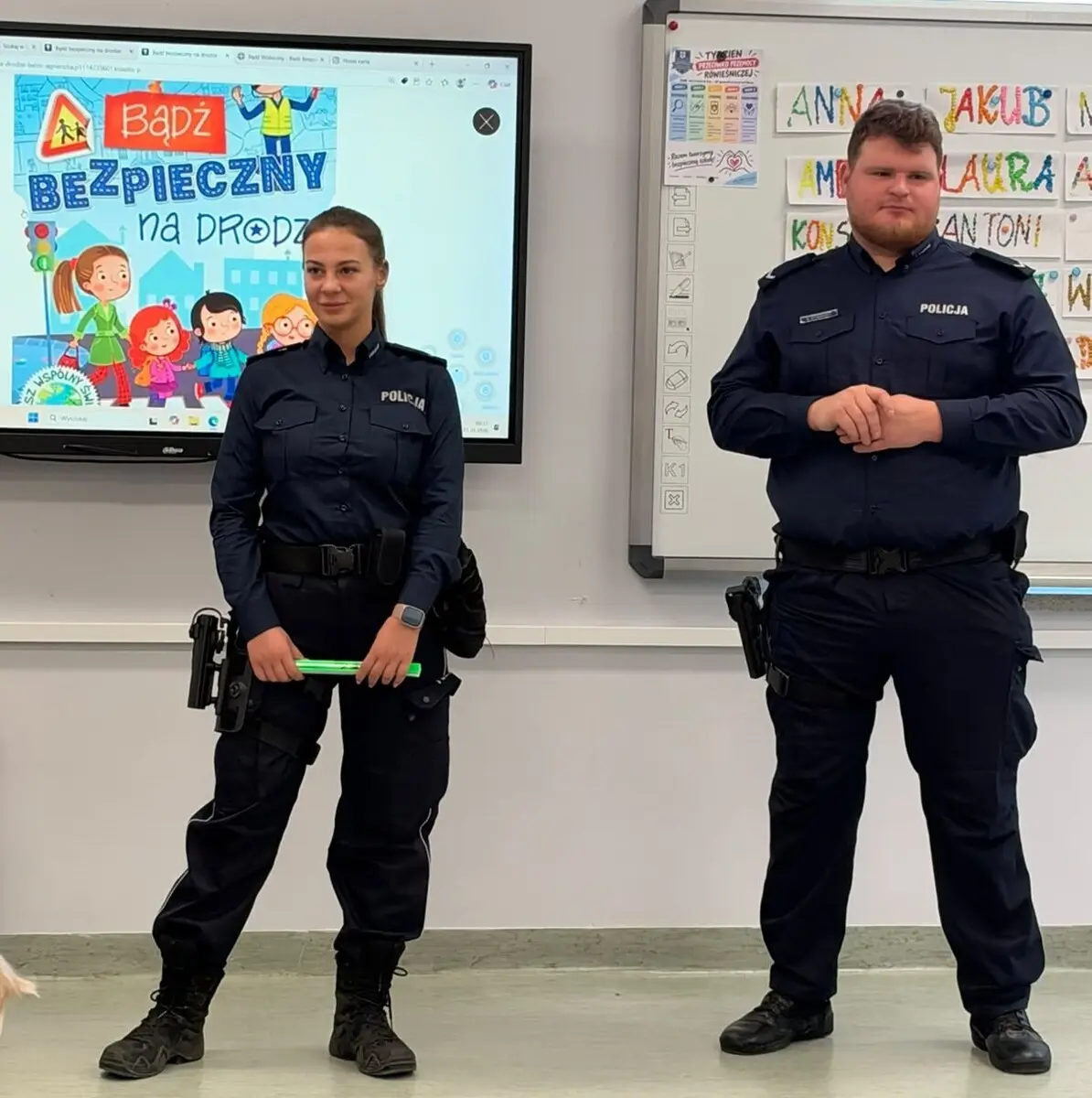 Spotkanie policjantów z przedszkolakami w Tucznie na temat bezpieczeństwa